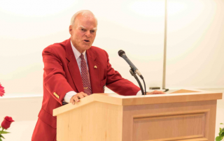 Eccles School alumnus and benefactor Spencer F. Eccles has been presented with the National Centennial Leadership Award from Junior Achievement USA.